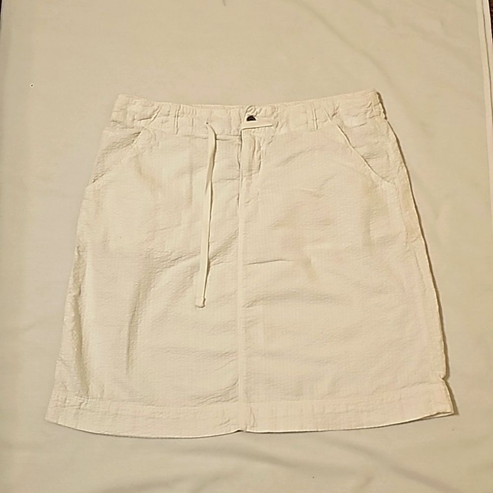 Fresh produce textured mini skirt size small